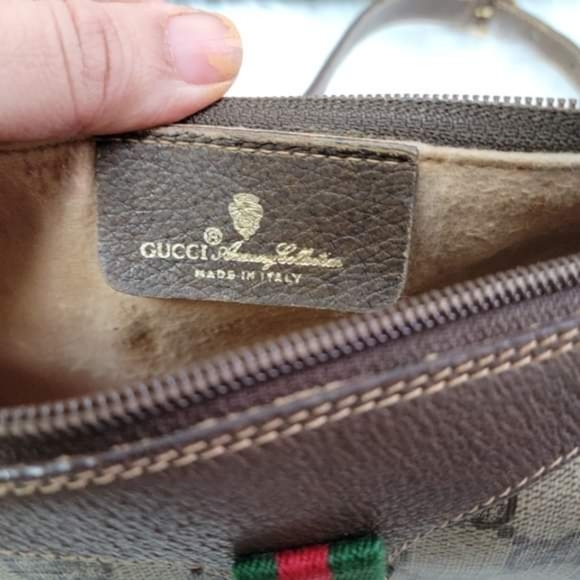 Gucci Vintage Crossbody - Authentic Monogram Web - Picture 4 of 11